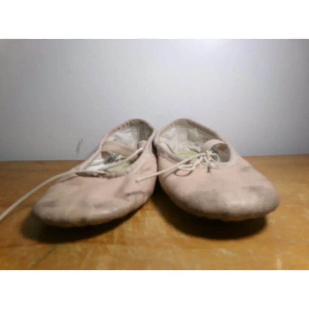 Pre-Owned Dance Ballet Shoes DanzNMotion Toddler 1M Leather Single Strap Full S